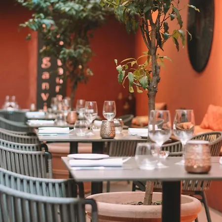 Dei Cavalieri - La Reggia Szálloda Caserta