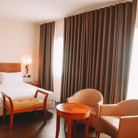 Dei Cavalieri - La Reggia 4*