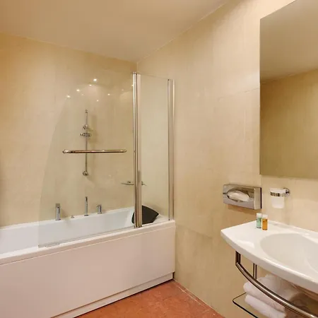 Dei Cavalieri - La Reggia 4* Caserta