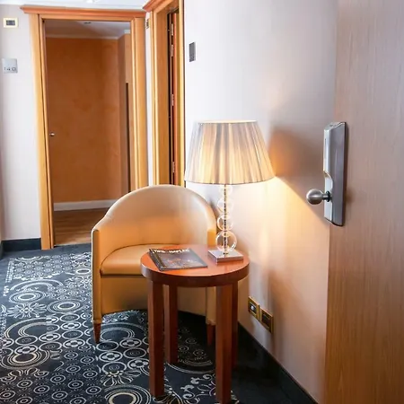 Dei Cavalieri - La Reggia 4*